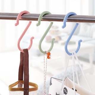 Bộ 8 Móc Treo Đồ Chữ S Tiện Dụng  Nhựa Cao Cấp Treo Quần Áo - Treo Đồ Đạc - Treo Hàng Đa Năng 2194 Lavio Store