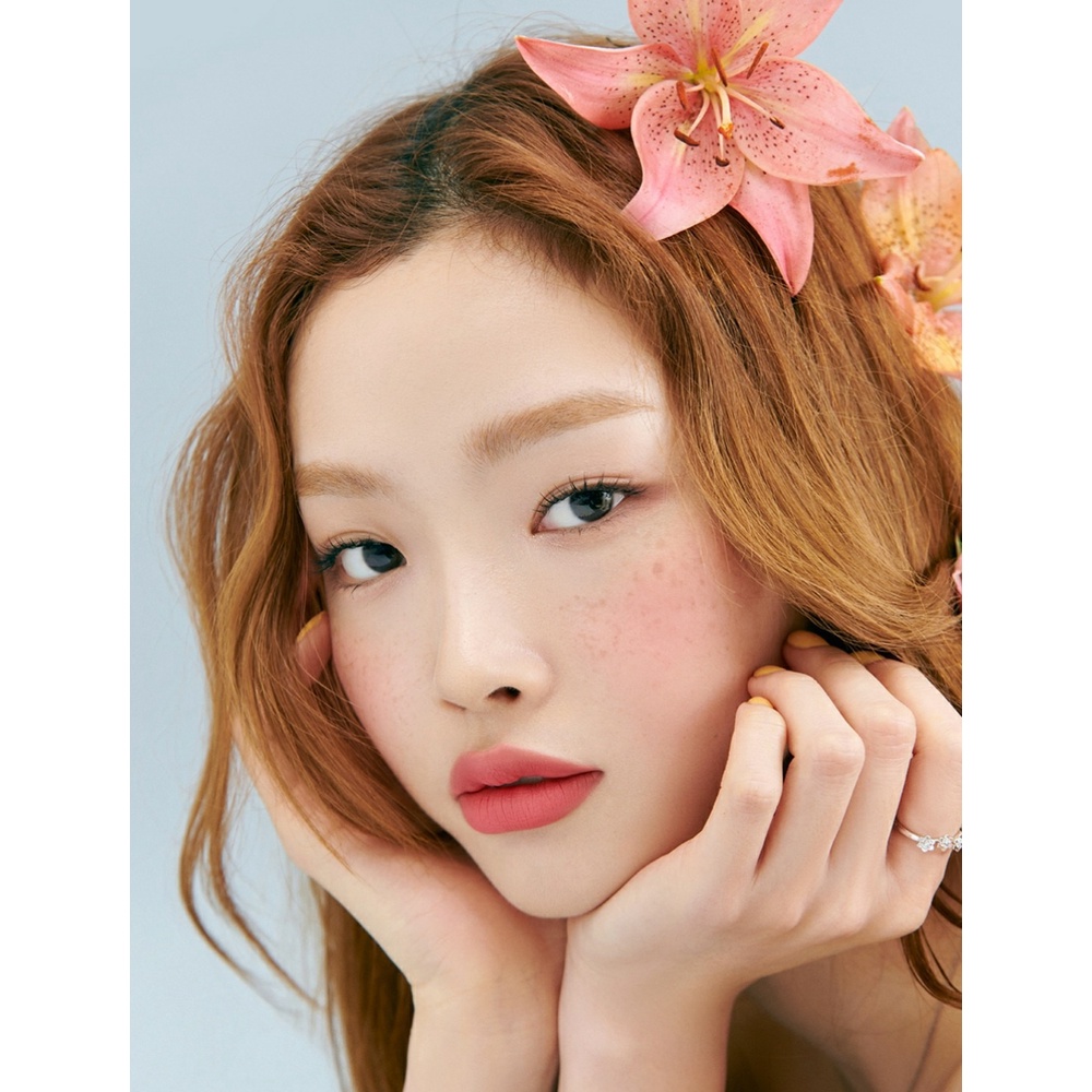 Son kem lì thuần chay LAKA FLOWER CAPTURE TINT
