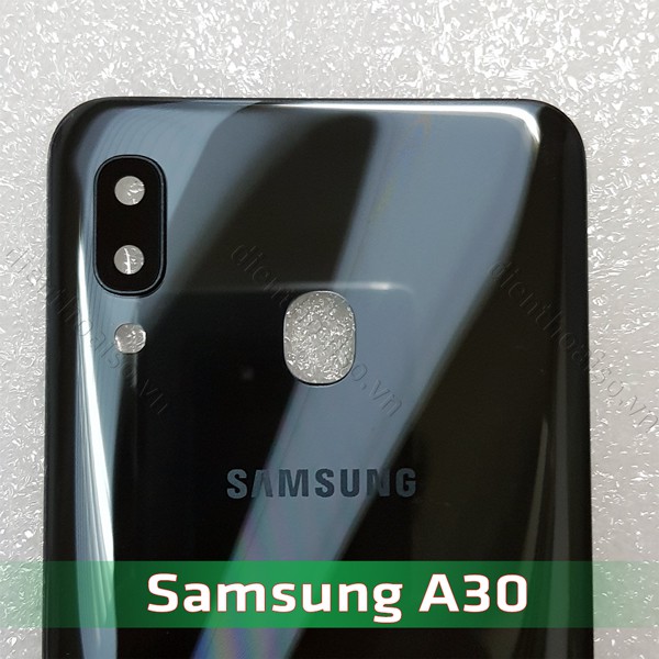 Nắp lưng Samsung A30 kèm kính Camera