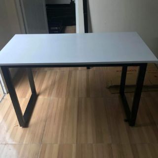 Bàn làm việc chân sắt 100