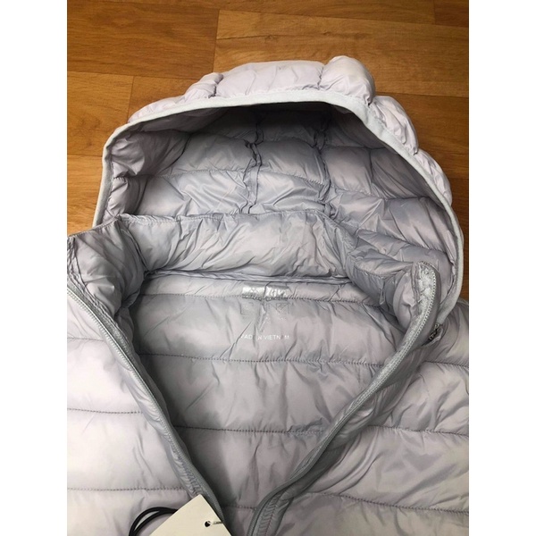 Áo Phao NỮ VNXK MŨ CÓ KHÓA THÁO RỜI SIÊU NHẸ