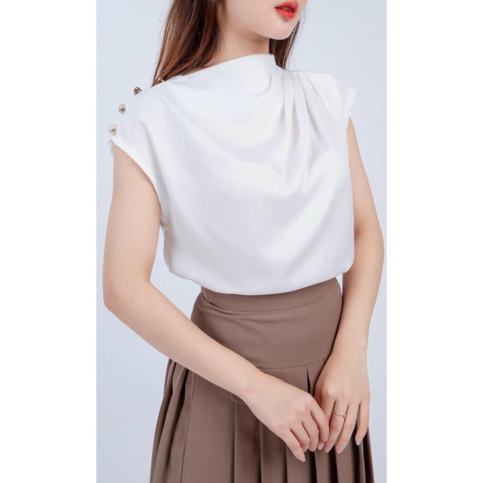Áo sơ mi lụa HANAA  kiểu công sở có ly vai đính cúc cộc tay