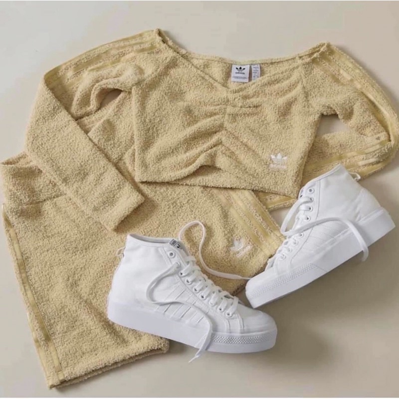 nizza cao cổ a.didas chính hãng sale 80% có sẵn