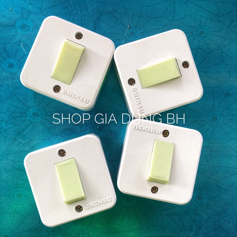 Công Tắc Đơn Ominsu Đúc Nhựa Cứng Cao Cấp - Công Tắc Quả Nhót