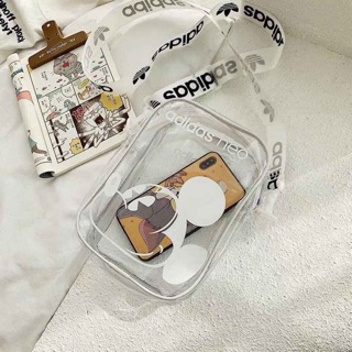 Túi Mickey siêu hot cho chị em