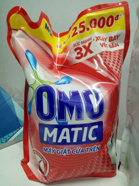 Nước giặt Omo Matic 2.7kg/2.3kg