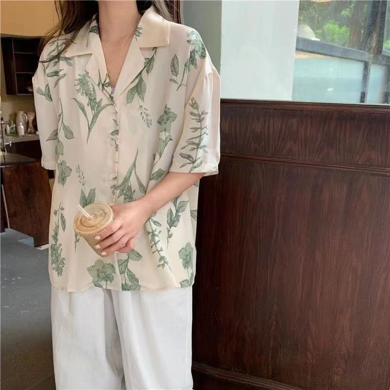 Áo sơ mi nữ tay ngắn dáng rộng dễ thương