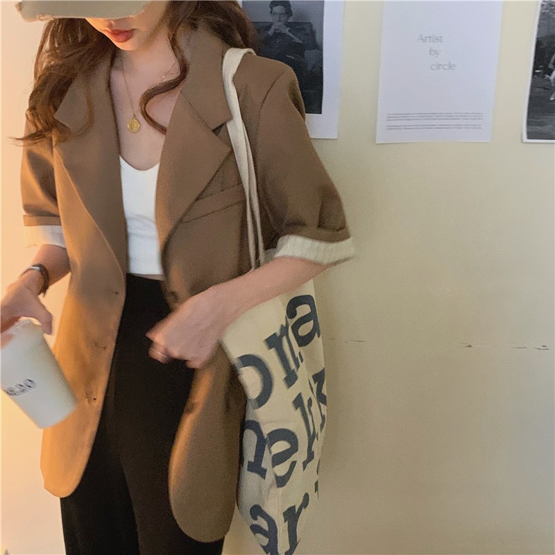 Áo blazer cộc tay màu độc lạ vàng mustard style Hàn quốc dáng rộng thoải mái thời thượng