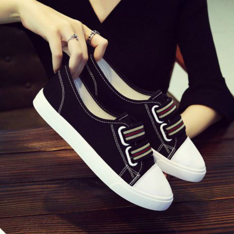 Giày thể thao mẫu mới hót nhất siêu xinh