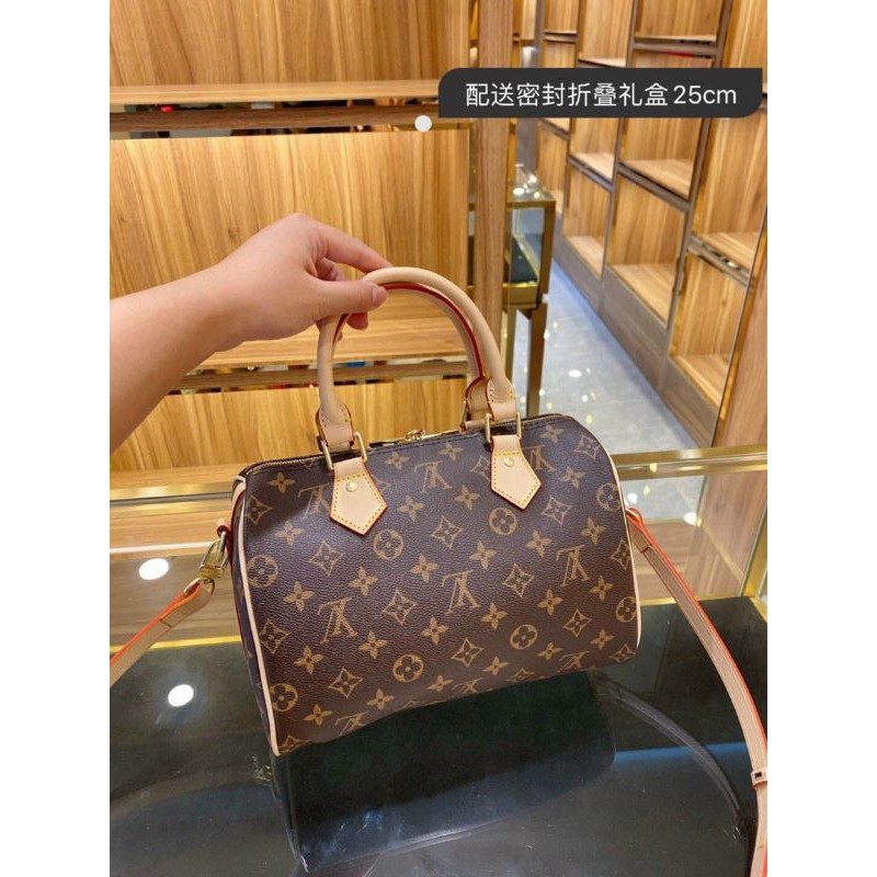 💥túi Lv size 25 chất da mềm đẹp.