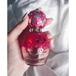 Nước hoa Marc Jacobs Daisy Dream Kiss 50ml Eau De Toilette