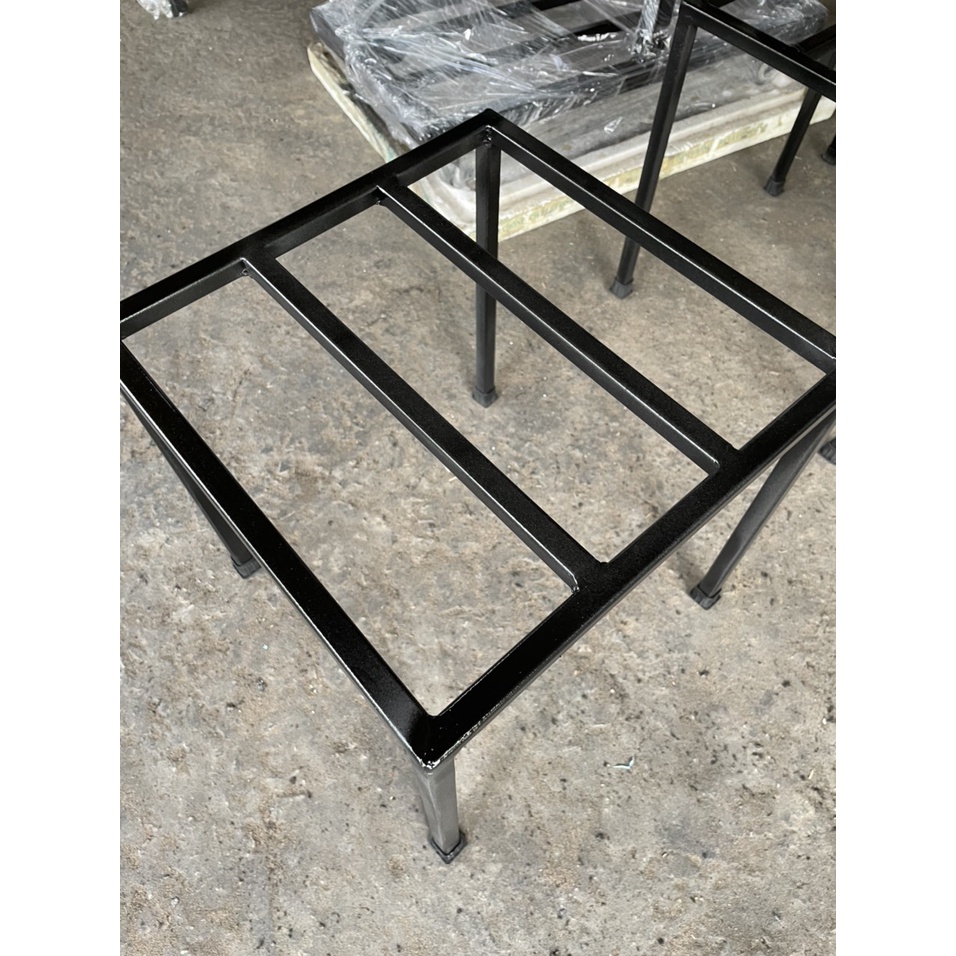 Đôn kê chậu cảnh 30*30*30, hộp sắt 14mm