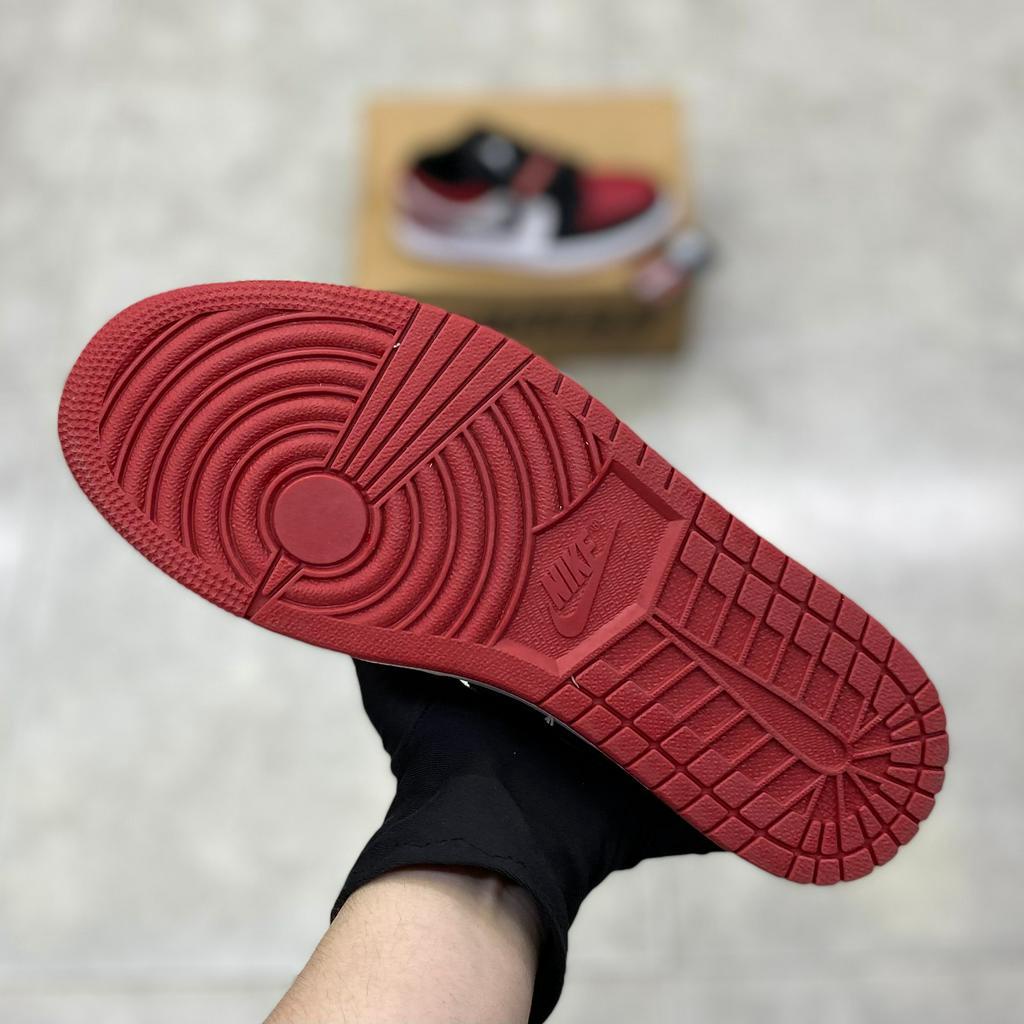 Giày thể thao sneaker  Air Jordan 1 Low ‘Bred Toe’