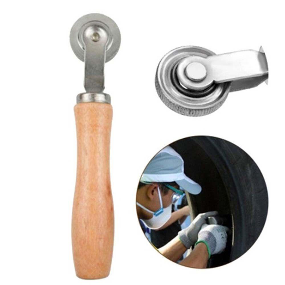 1 Dụng Cụ Vá Lốp Xe Có Tay Cầm Bằng Gỗ