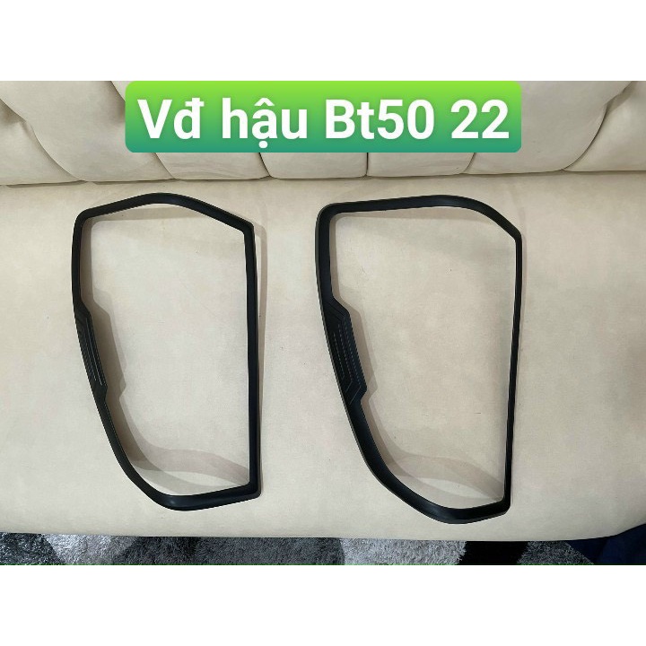 Ốp trang trí cho xe Mazda BT50 2022 2023 màu đen + tặng kèm keo tăng dính