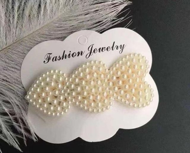 Kẹp tóc đẹp màu trắng