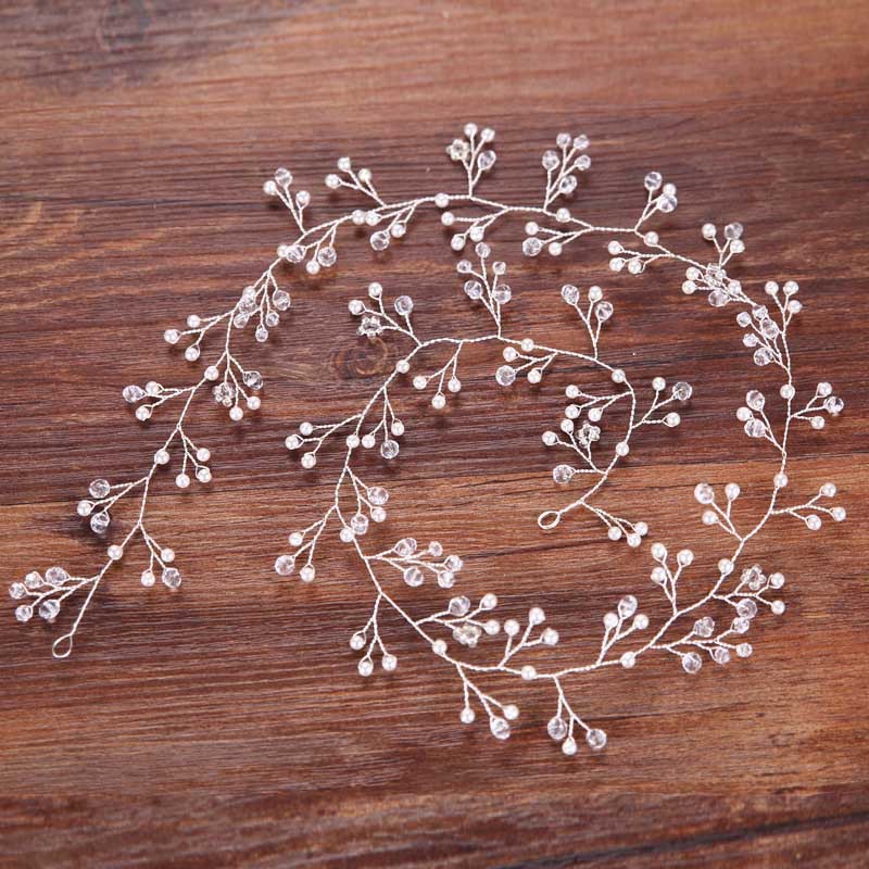 Phụ kiện tóc kiểu dáng xinh xắn thời trang cho cô dâu