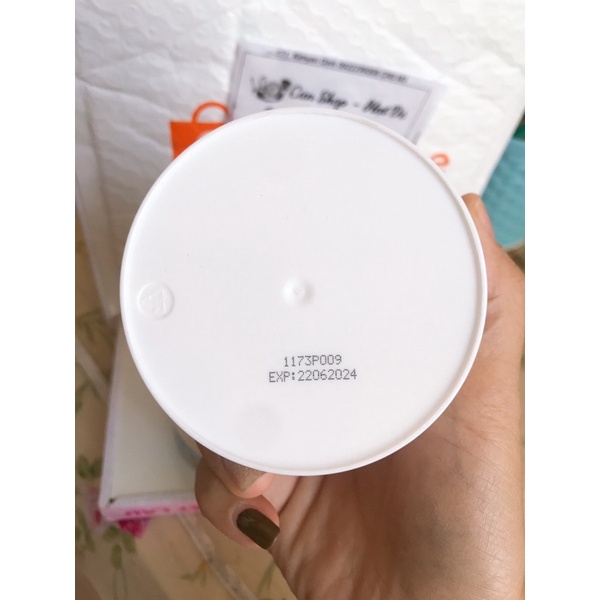 Kem Dưỡng Ẩm OCharovashka Nga 200ml( Dành cho Da Mặt,Tay và Body )