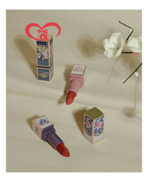 Son thỏi đậm nét hoa văn cổ trang Condensation Light of Lipstick Gogo Tales | BigBuy360 - bigbuy360.vn