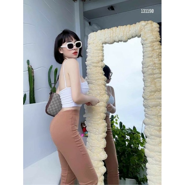 Áo dây sexy khoét xịn xò kèm clip