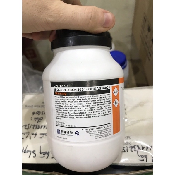 Hoá chất Trichloroacetic aci d 99% Xilong TCA 500g axi.t tricloaxetic CAS 76-03-9 Tca nguyên liệu mỹ phẩm, tẩy mụn cóc