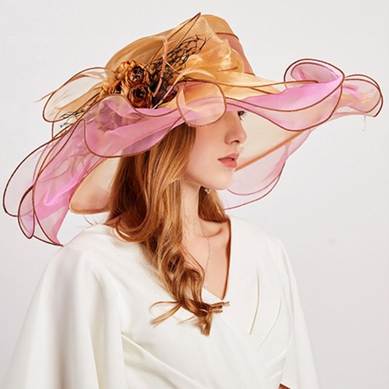 Han Mũ Vành Rộng Phối Bèo Vành Hoa Hồng Nhân Tạo Màu Tương Phản Cho Nữ Dự Tiệc Nhà Thờ Kentucky
