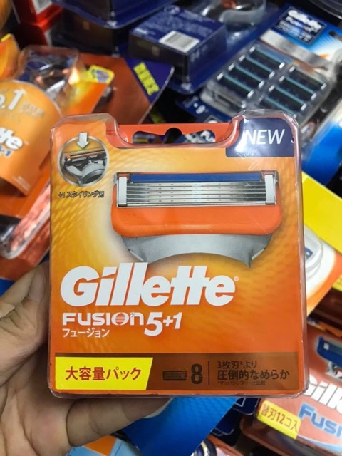 Lưỡi cạo râu massage 5 lưỡi Gillette 5+1 Fusion