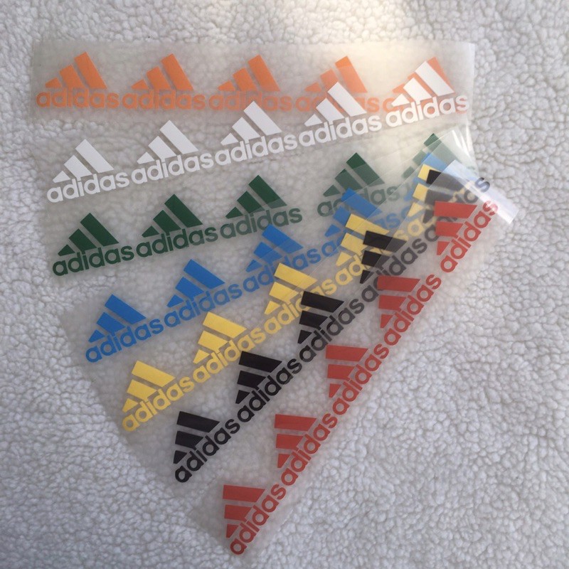 Hình dán nhiệt logo thương hiệu Adidas sọc