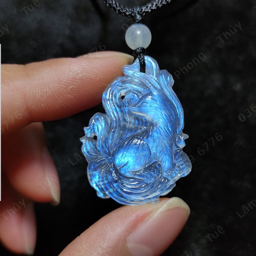 Dây chuyền mặt hồ ly chúa moonstone dáng thủng màu trắng ánh xanh hợp mệnh kim thủy - Tuệ Lâm