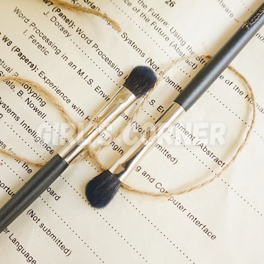 Cọ blending và tán bầu mắt Piccasso 240