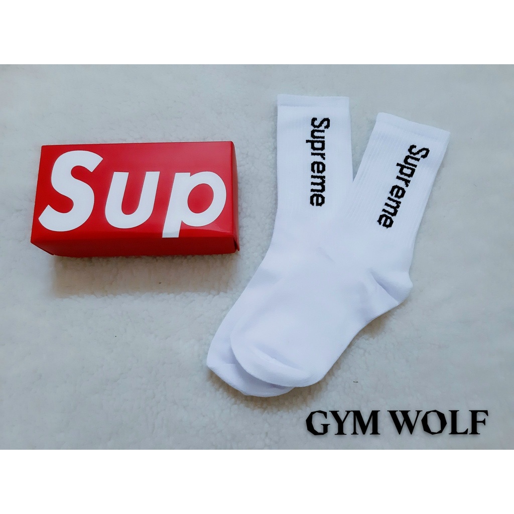 Vớ Supreme cao cổ Nam Nữ đủ màu phong cách thể thao, trẻ trung và năng động.