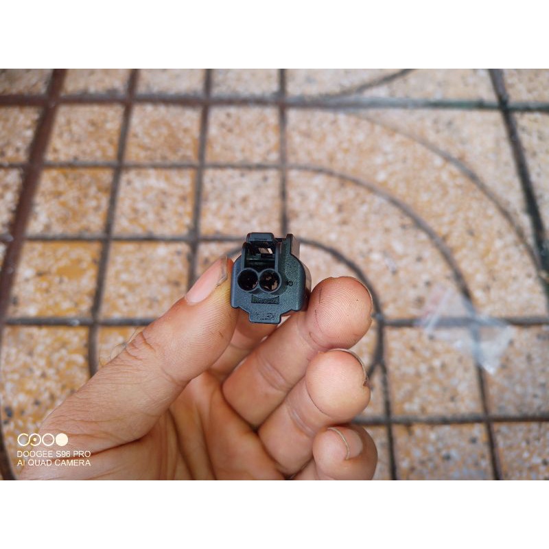 Giắc cắm cảm biến nhiệt độ nước làm mát Pajero V31 V32 V33 V43 V45 V46