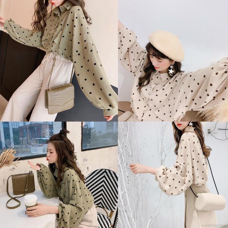 Áo nữ oversize chấm bi phong cách Hàn Quốc