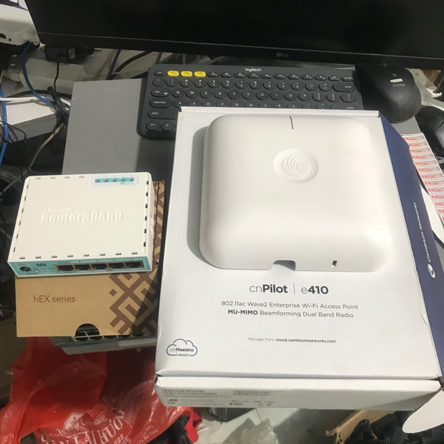 Combo thiết bị cân tải mikrotik 750gr3 và wifi chuyên dụng cambium E410 hàng đẹp