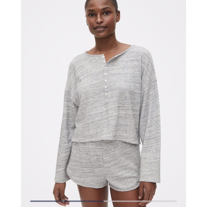 áo croptop dài tay G.A.P xuất khẩu | BigBuy360 - bigbuy360.vn