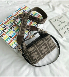 Túi Fendi hot hit Fullbox