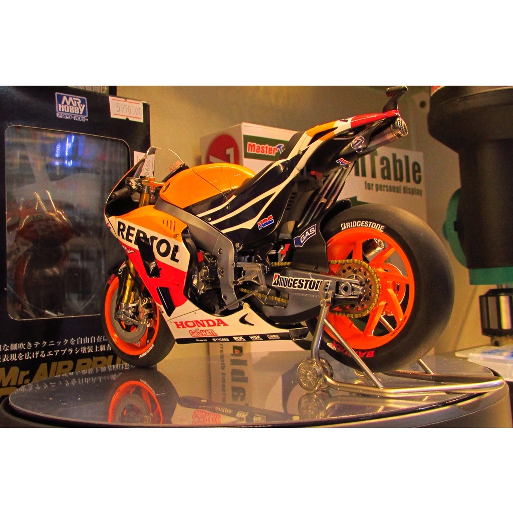 Tamiya 14130 Mô Hình Xe Moto 1/12 Repsol Honda RC213V '14