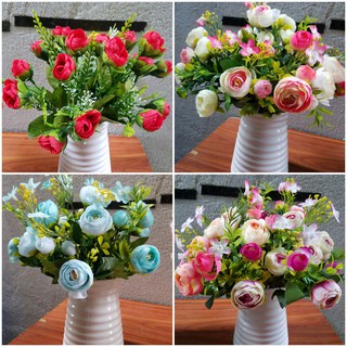 Chậu hoa hồng xinh để bàn