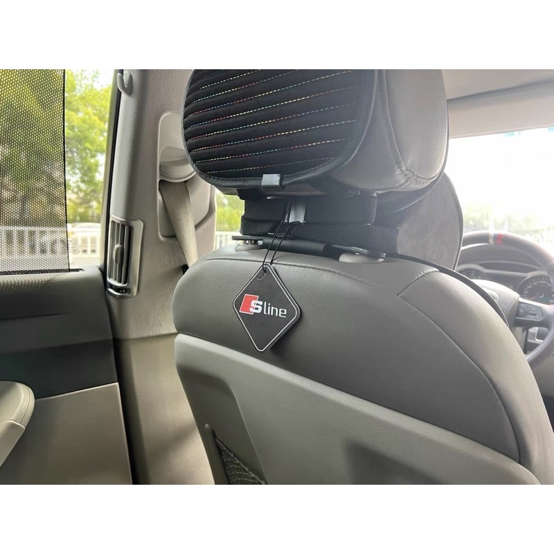 Lá Thơm Treo xe khử mùi xe hơi Hương nước hoa Pháp cao cấp