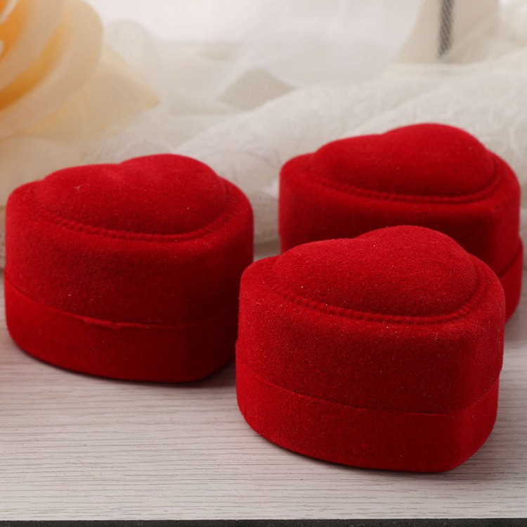 Hộp Đựng Nhẫn Hình Trái Tim Đỏ mini Bằng Nhung Dễ Thương Xinh Xắn