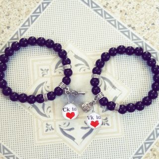 Vòng đôi xinh xắn.1 cặp 75k.tặng kèm dây may mắn...