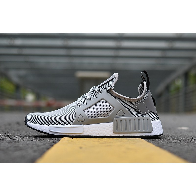 8 Màu ADIDAS ORIGINAL NMD XR1 Sọc ô liu Xám nhạt Sepatu Lari