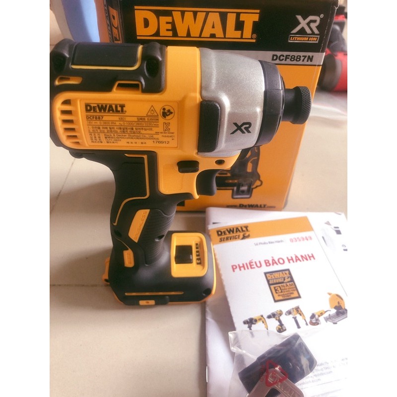 Thân máy dewalt 887 việt nam .bảo hành 36thang