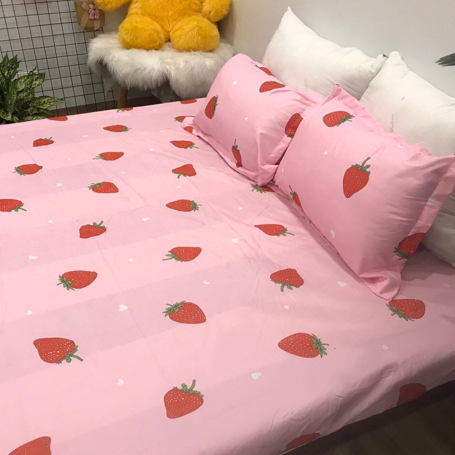 Bộ Ga gối Cotton Poly 3 Món Mẫu Dâu Tây Hồng