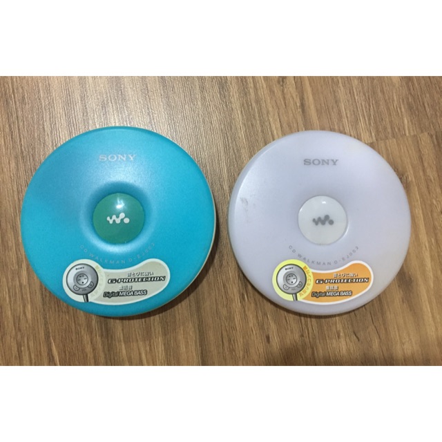 Máy nghe nhạc cd walkman sony dej 002