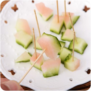 Gói tăm trúc xỉa răng, ăn hoa quả