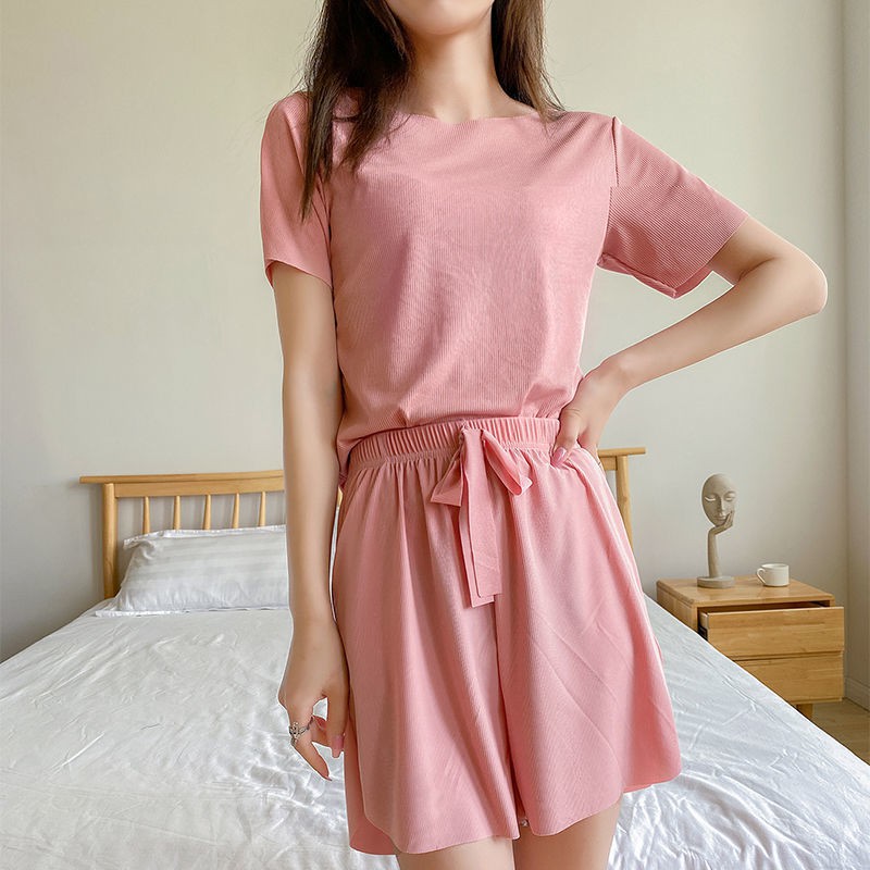 Bộ Đồ Ngủ Vải Lụa Lạnh Mềm Dáng Rộng Thời Trang Mùa Hè Cho Nữ | BigBuy360 - bigbuy360.vn
