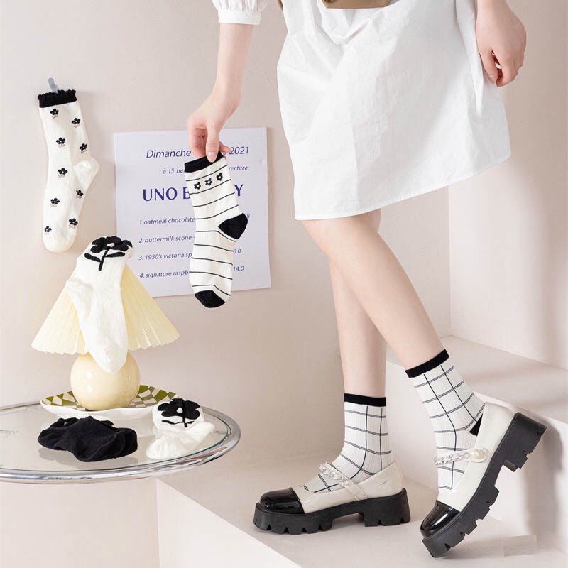 Tất vớ nữ cổ cao họa tiết dễ thương in hoa tulip Nhật Bản mềm mịn thoáng khí mẫu thời trang nữ mùa xuân và mùa hè TD046