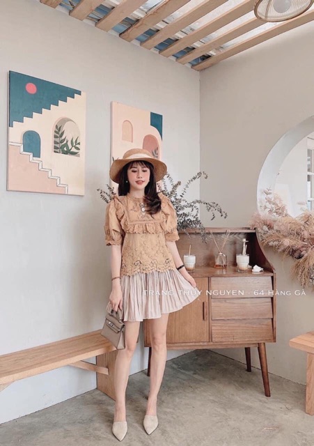 Chân váy xếp ly ngắn cạp khoá hót treen | BigBuy360 - bigbuy360.vn