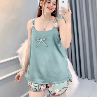 Siêu phẩm lụa satin 2 dây phối quần hình hot hit